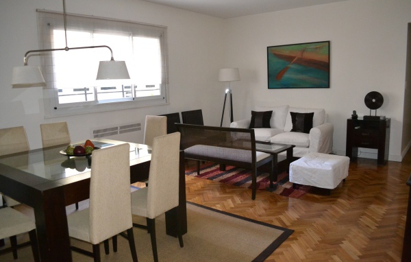 Столовая и уголок для отдыха