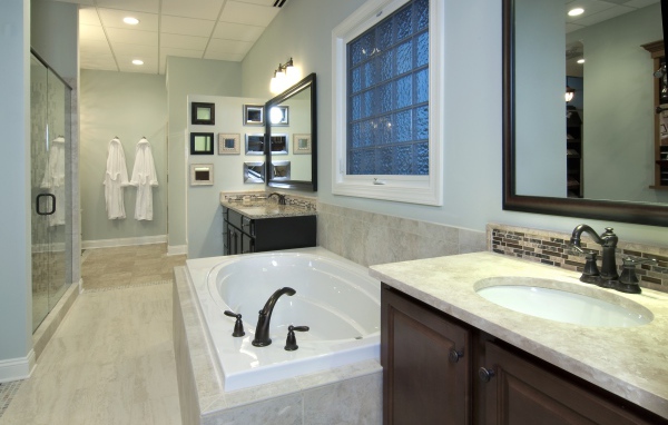 Элегантная ванная комната