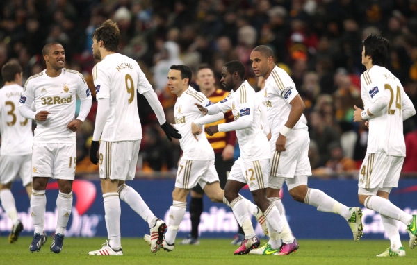 Известный Футбольный клуб Суонси Сити