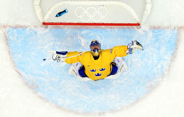 Хоккеисты из Швеции серебряная медаль в Сочи