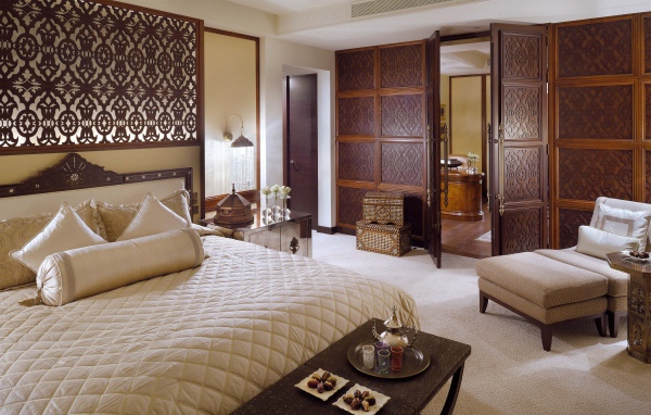 Имперский стиль в спальне