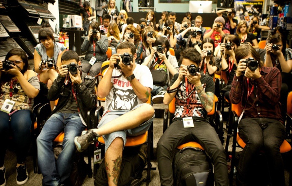 Журналист с татуировкой