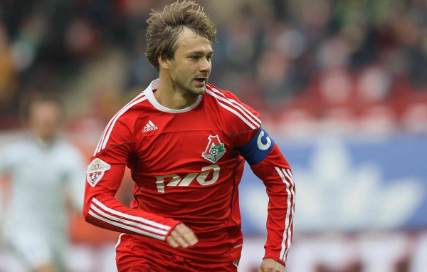 Дмитрий Сычев нападающий Локомотива на бегу