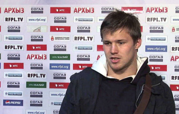 Максим Канунников нападающий клуба Амкар