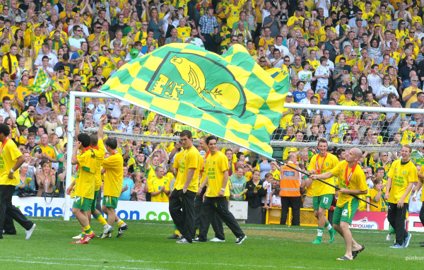 Популярный Футбольный клуб Норвич