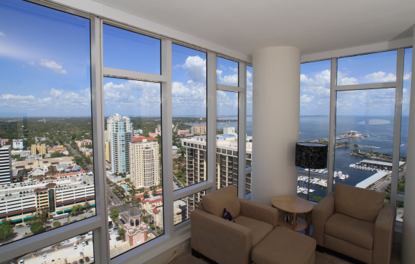 Балкон в городской квартире