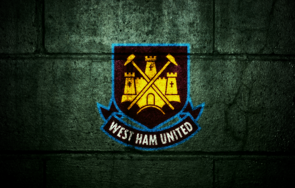 Популярный футбольный клуб Англии Вест Хэм Юнайтед