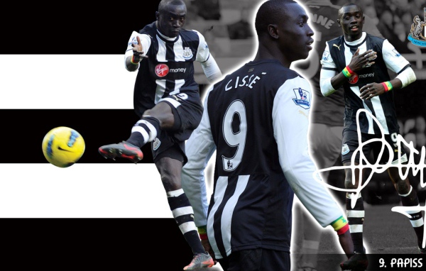 Популярная футбольная команда Англии Ньюкасл Юнайтед