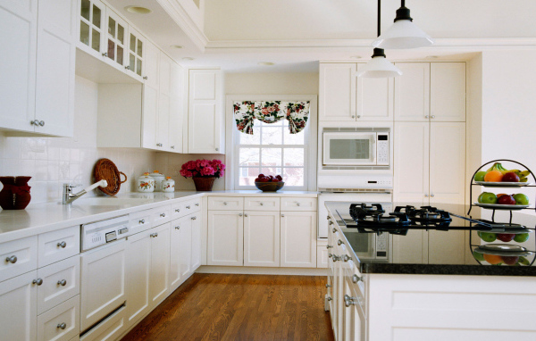 Белый цвет кухни