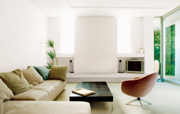 Очень светлая гостиная