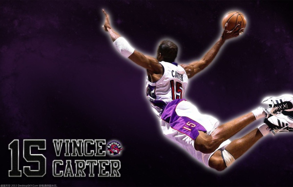 Винс Картер летает по баскетбольной площадке