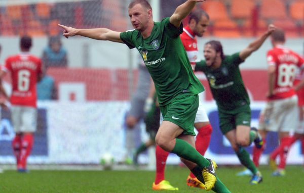 Владимир Рыков защитник клуба Томь