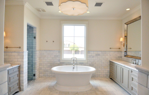 Белая ванная