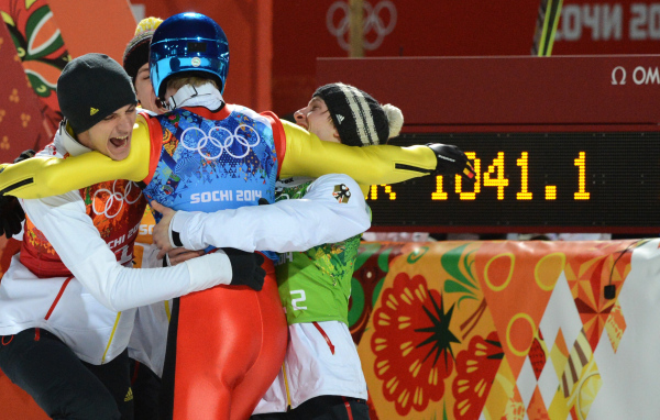 Зеверин Фройнд немецкий прыгун на лыжах обладатель золотой медали в Сочи
