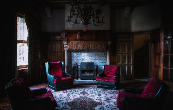 Кресла у камина