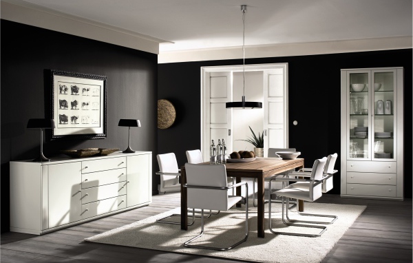 Столовая в черно белом стиле