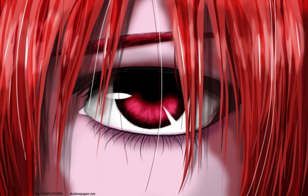 Девушка аниме с красными волосами