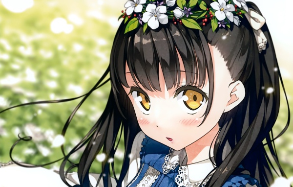Венок из цветов на голове девушки аниме