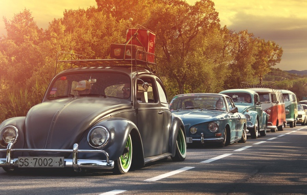 Парад старых ретро автомобилей