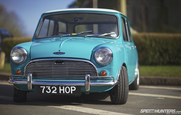 Ретро авто Остин Купер