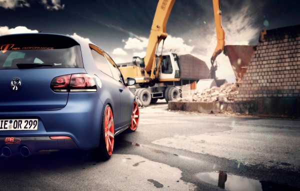 Маленький и большой автомобиль