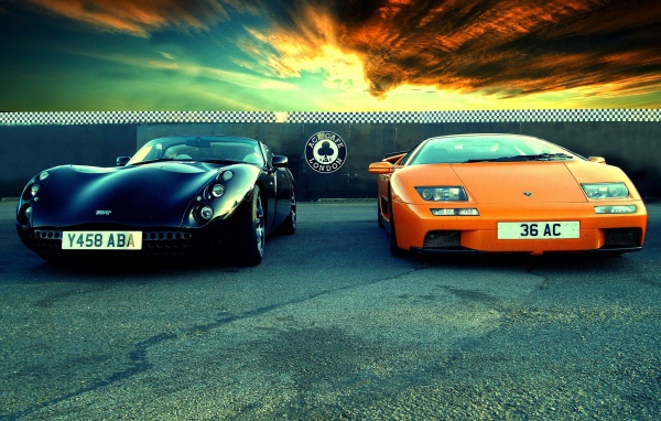 Спортивные авто ТВР и Ламборигини Diablo