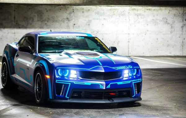 Неоновый Chevrolet Camaro Tron Theme