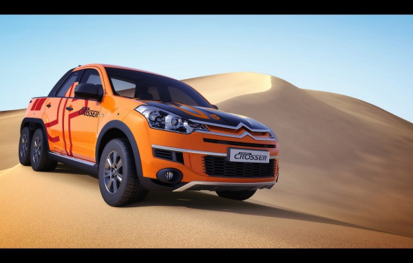 Трехосный пикап Ситроен в пустыне