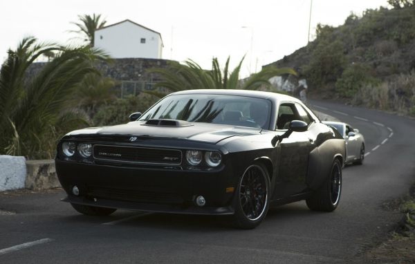 Черный Dodge Challenger SRT8 из Форсаж 6