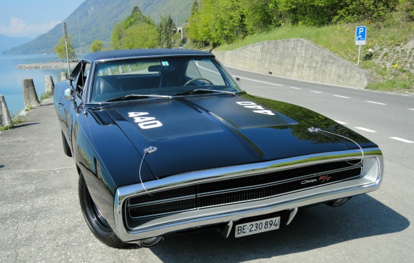 Black Dodge Charger RT 440 4-Speed