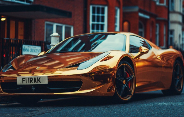 Итальянский автомобиль Ferrari 458