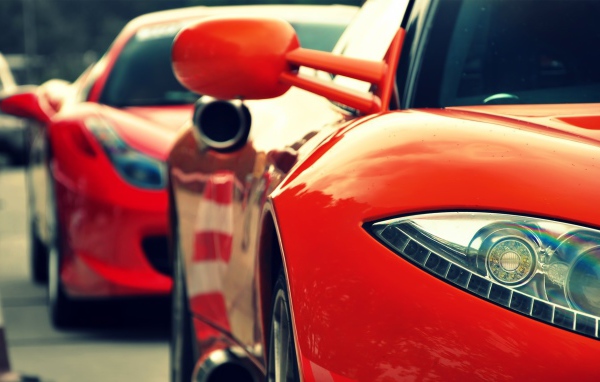 Красные Феррари Spyker