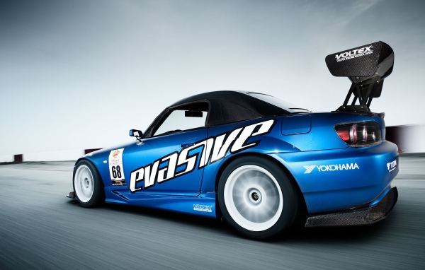 Спортивная Нonda s2000 со спойлером