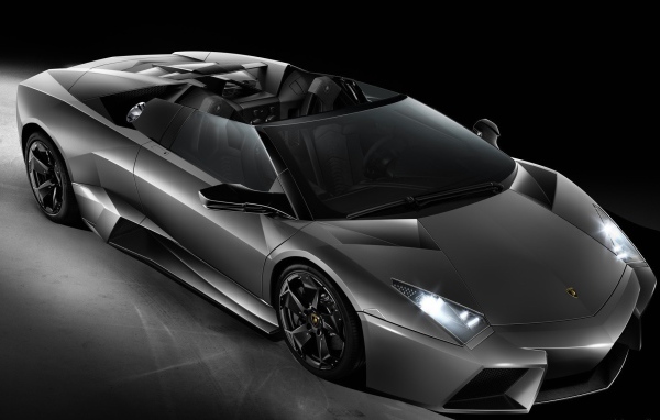 Черный Lamborghini Reventon кабриолет