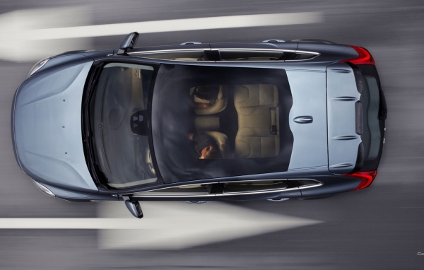 Volvo с прозрачной крышей