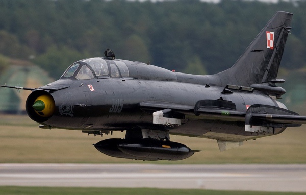 Черный самолет в Польских ВВС