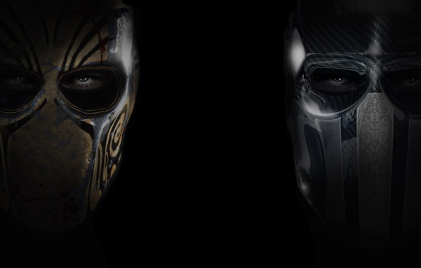 Два лица в масках, черный фон