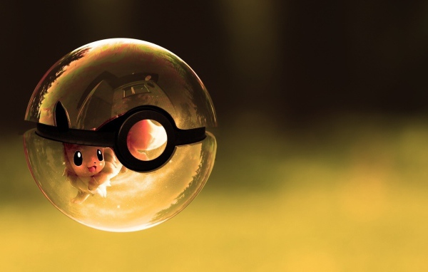 Покемон в прозрачном покеболле