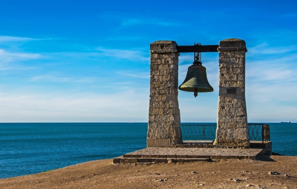 Колокол в Херсонесе, Крым