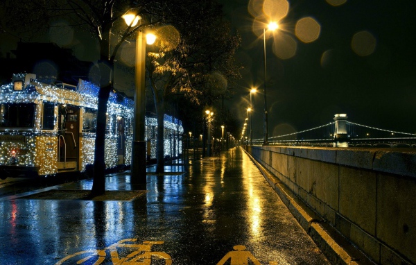 Рождественский трамвай в Будапеште, Венгрия