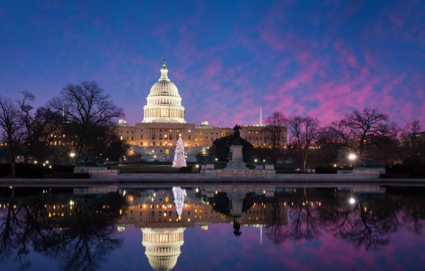 Здание конгресса в Вашингтоне