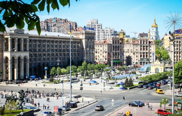 Майдан Незалежности - центральная площадь Киева