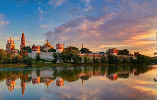 Новодевичий монастырь в Москве