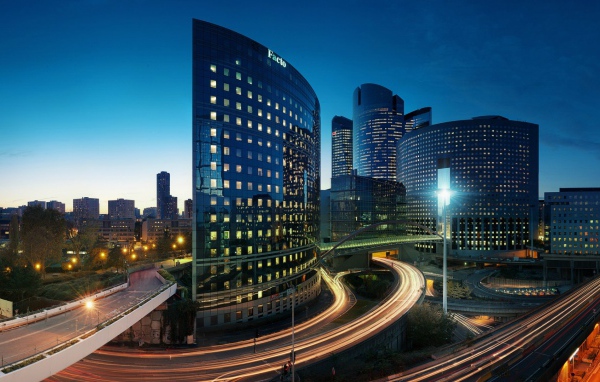 Париж. Квартал Дефанс