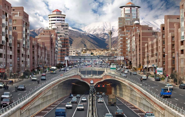 Автомобильный тоннель в Тегеране