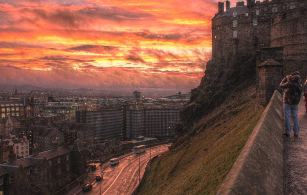 Вид на город с холма