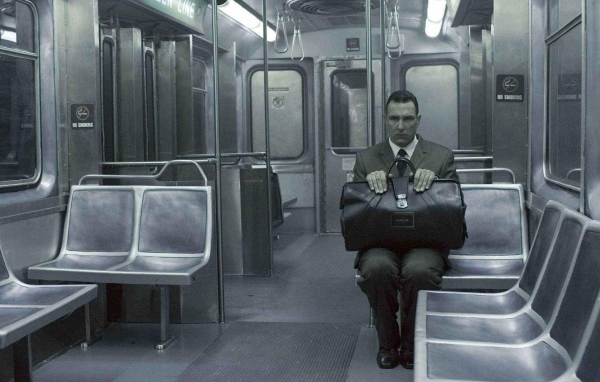 Одинокий пассажир метро