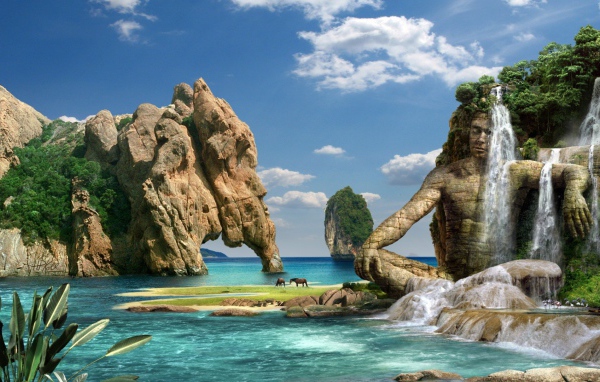 Скульптура под водопадом