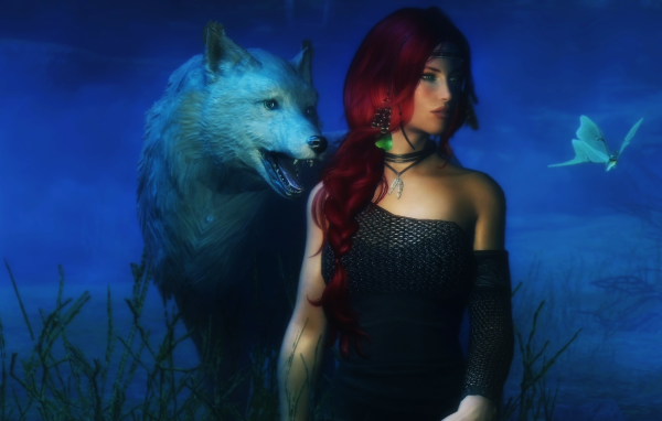 Девушка со своим ручным волком