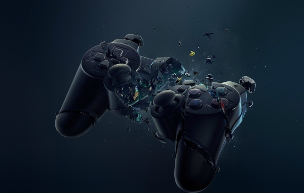 Разбитый пульт геймера